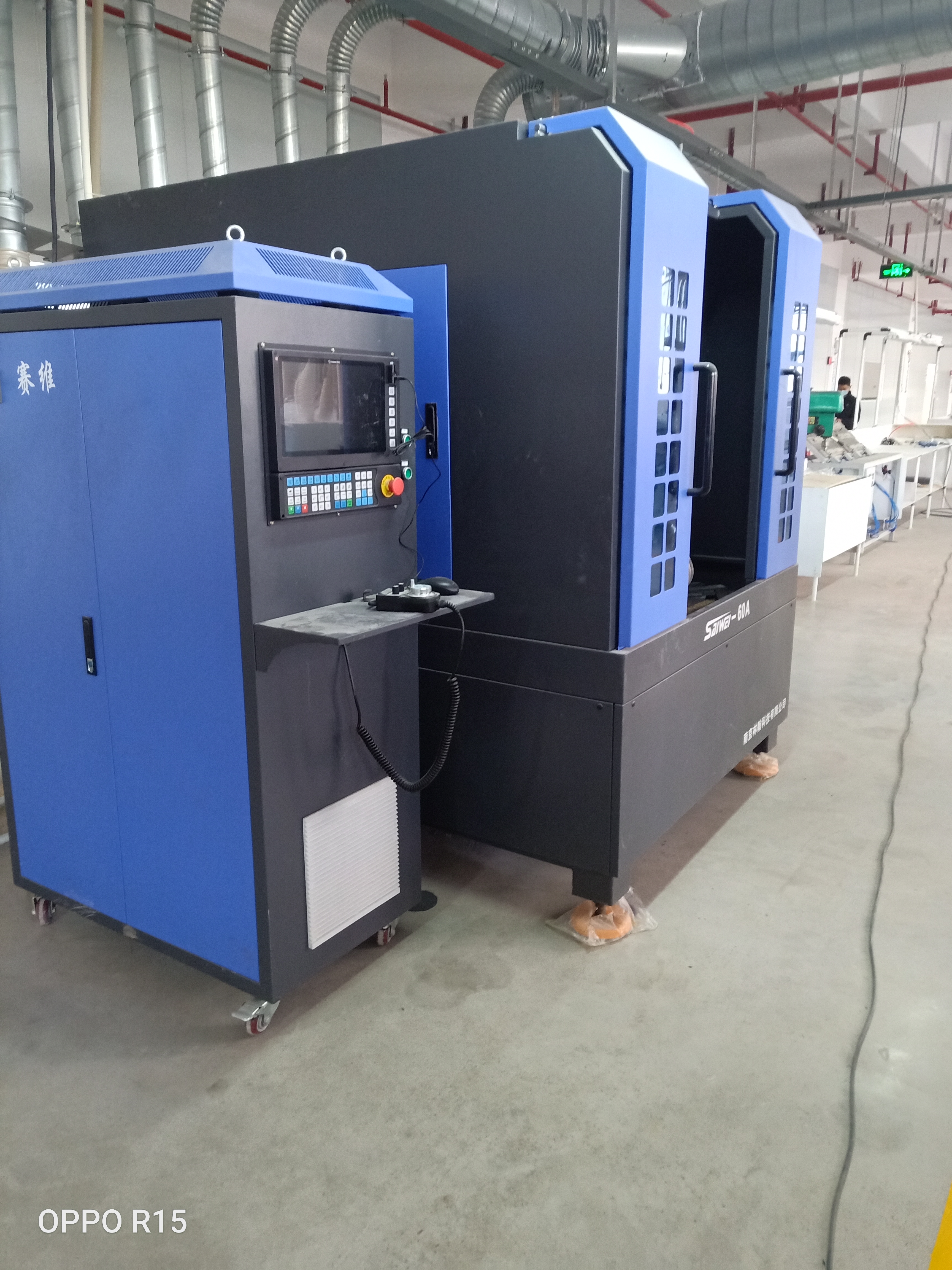 環(huán)保型樂(lè)器雕刻機(jī)案例